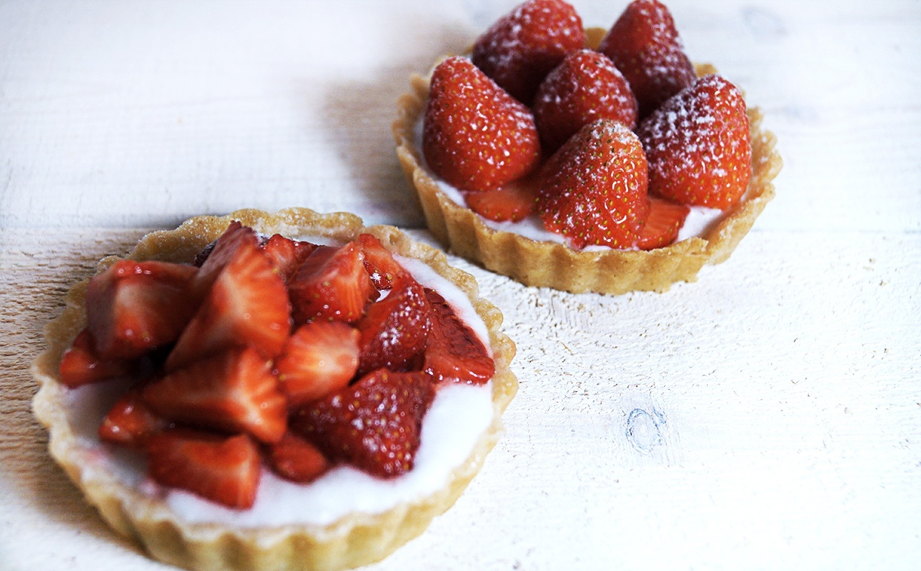 sukrin-sugar-free-strawberry-tarts-recipe.jpg